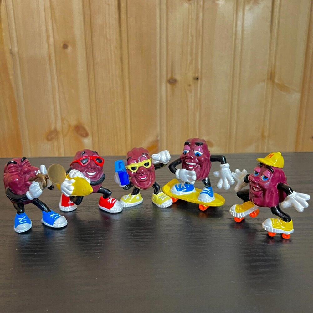 5 pc LOT VTG California Raisins Figures Roller Skate Boombox Surf Trumpet 80s 2”